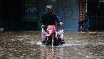 Banjir Kembali Rendam Perumahan Pondok Gede Permai