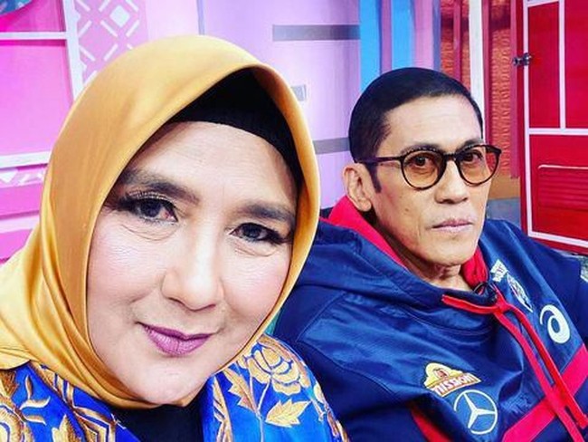 Dulu Terkenal, Kini 5 Artis Ini Banting Stir Jadi Penjual Makanan