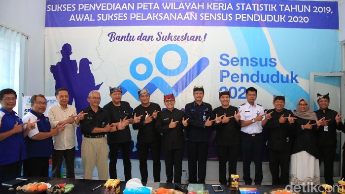 Bupati Anas Minta Camat dan ASN Sosialisasikan Sensus Penduduk 2020