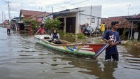 Sebanyak 14.000 jiwa terimbas banjir tersebut.