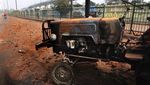 Ngeri! Mobil hingga Traktor Jadi Korban Kerusuhan di India
