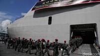 Sebanyak 195 personel Kogasgabpad diberangkatkan ke Pulau Sebaru menggunakan KRI Banda Aceh.