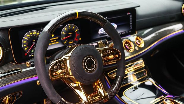 Modifikasi Mercedes-Benz E 300 AMG ala sultan