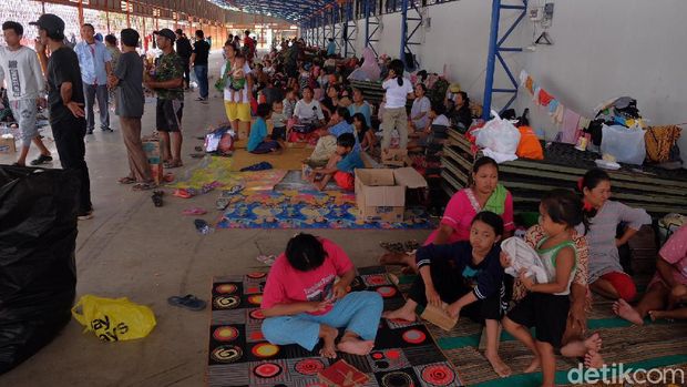 Tolong! Pengungsi Banjir di Karawang Butuh Makanan Bayi dan Popok