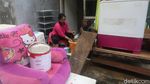 Warga Cipinang Melayu Bersih-bersih Pascabanjir