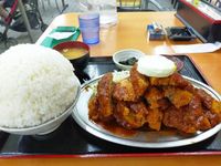 Resto Ini Tawarkan Chicken Katsu Jumbo Menggunung Bersiram Saus