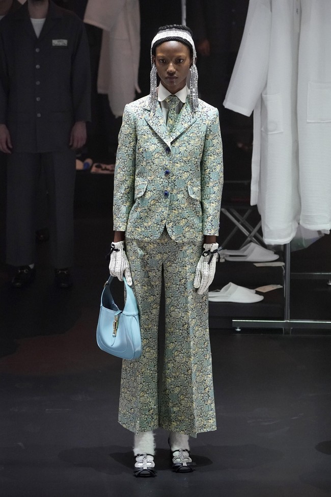 Fashion show Gucci menghadirkan koleksi ready to wear di Milan Fashion Week Fall 2020, Milan, Italia, Rabu [19/2/2020]. Photo by Pietro S. DAprano/Getty Images.