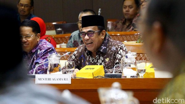 Menag dan DPR Bahas Upaya Pencegahan Corona untuk Jemaah Haji