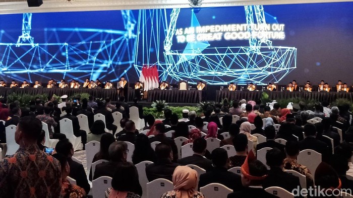 Presiden Joko Widodo (Jokowi) menghadiri sidang pleno istimewa Mahkamah Agung (Kanavino Ahmad Rizqo/detikcom)