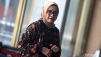 Evi kembali diperiksa KPK terkait kasus suap pergantian antarwaktu (PAW) anggota DPR yang menjerat eks Komisioner KPU Wahyu Setiawan dan eks Caleg PDIP Harun Masiku.
