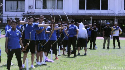 Panahan jadi Metode Latihan Unik Persib Bandung