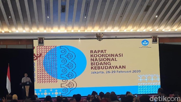 Mendikbud Nadiem Makarim di rakornas tentang kebudayaan.