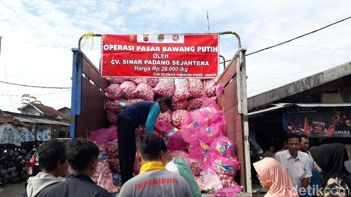 7 ton bawang putih harga miring dijual di Kabupaten Bandung