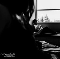 International Association of Professional Birth Photographers (IABPB) menampilkan puluhan foto melahirkan terbaik yang telah melalui seleksi ketat. Dalam satu frame foto, harus bisa menampilkan air mata kebahagiaan, orangtua, bayi itu sendiri dan mereka yang hadir saat proses kelahiran. Foto: Dok. Bored Panda/ International Association of Professional Birth Photographers