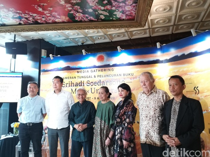 Srihadi Soedarsono Gelar Pameran Tunggal Jelang Usia 90 Tahun