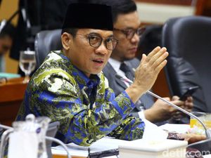 Kemenag Siapkan Naskah Khotbah Jumat, Komisi VIII Khawatir Cuma Jadi Proyek