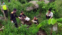 Atas temuan tersebut keduanya langsung melaporkan ke warga lainnya untuk diteruskan ke Mapolsek Watukumpul. Dari hasil pemeriksaan tim medis Puskesmas setempat, tidak ditemukan tanda-tanda penganiayaan. Istimewa/Dok. Polres Pemalang.