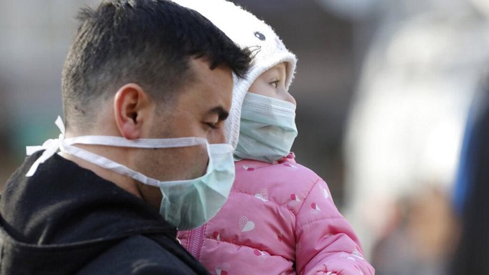 Turki evakuasi 132 warganya dari Iran usai virus corona menyebar di wilayah itu. Ratusan warga Turki yang berhasil dievakuasi akan dikarantina selama dua pekan.