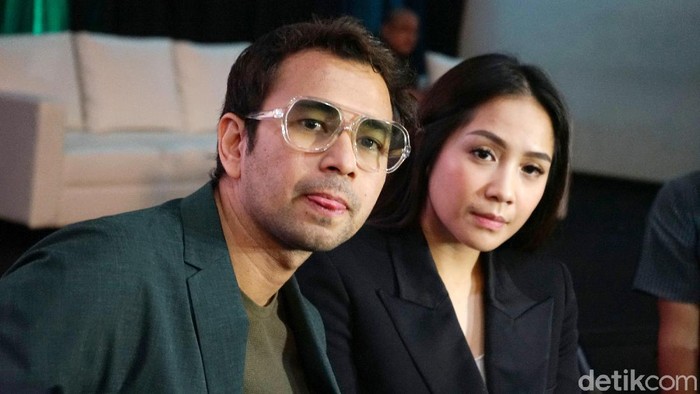Raffi Ahmad Raffi Ahmad dan Nagita Slavina saat dijumpai di kawasan Gatot Subroto.