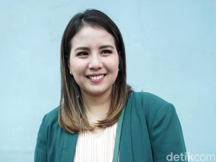 Tya Ariestya saat ditemui di Studio Trans TV.