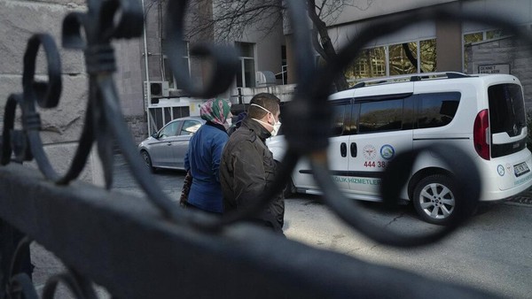 Warga Turki yang Dievakuasi dari Iran Dikarantina Terkait Corona