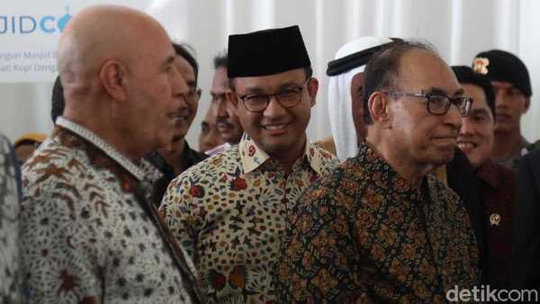 Ragam Ekspresi Anies Baswedan Saat Hadiri Acara di Ancol