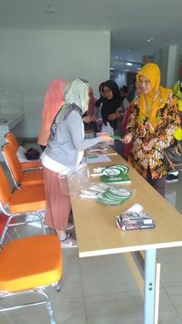 Warga Bekasi Dapat Edukasi soal Kanker Serviks dan Leptospirosis