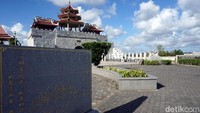 Vihara Ksitigarbha Bodhisattva, begitu nama lengkap vihara ini. Vihara tersebut unik karena punya 1.000 patung dengan wajah yang berbeda-beda. (Wahyu Setyo Widodo/detikcom)
