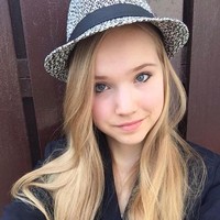 Dilansir New York Post, Naomi Seibt pun akan tampil dalam Conservative Political Action Conference, sebuah konferensi terbesar Partai Republik. Acara tersebut akan dihadiri oleh petinggi Republik dan Gedung Putih bahkan sang Presiden sendiri. Foto: Facebook/YouTube Naomi Seibt