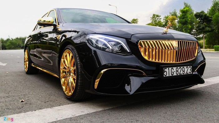 Modifikasi Mercedes-Benz E 300 AMG ala sultan