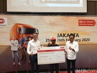 Irwan bakal terbang ke Jepang untuk tantang sopir truk sedunia. 