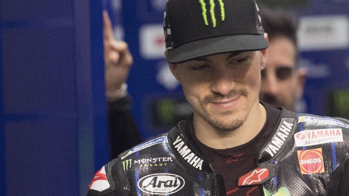 DOHA, QATAR - FEBRUARY 23:   Maverick Vinales of Spain and Monster Energy Yamaha MotoGP Team     smiles in box during the MotoGP Tests at Losail Circuit on February 23, 2020 in Doha, Qatar. (Photo by Mirco Lazzari gp/Getty Images)