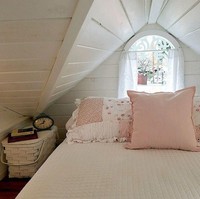 Jika berminat mencoba merasakan sensasi menginap di hotel unik ini, kamu perlu mengeluarkan uang sekitar Rp 2 juta untuk biaya penyewaan satu malamnya. Tertarik mencoba? Foto: alino