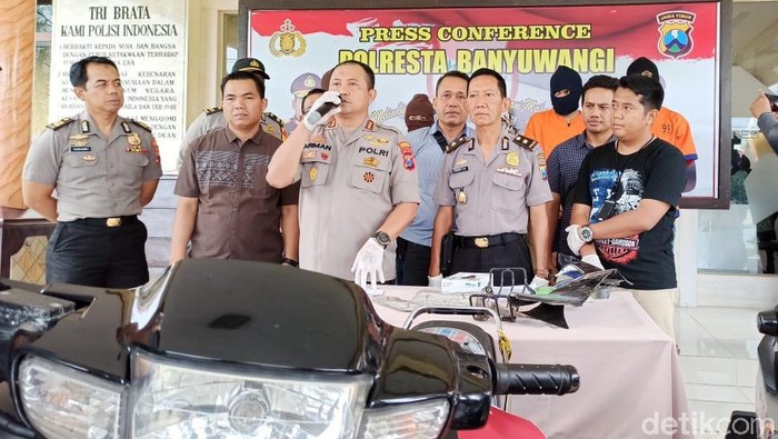Pasutri Ini Kompak Curi Motor