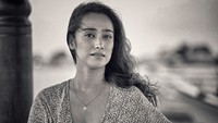Aktris berusia 35 tahun itu hanya mencukur jika ada kebutuhan untuk foto ataupun syuting saja. Dok. Instagram/alexandra_gottardo
