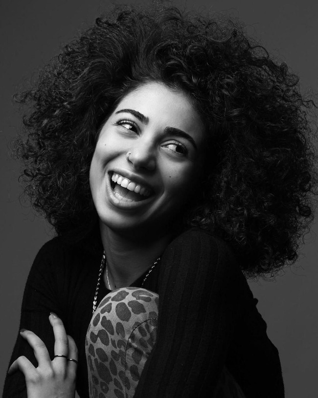 Gila, tapi jatuh akan sangat menyakitkan, komentar netizen. Aku bahkan tidak bisa naik dari kamar mandi ke kamar tidur tanpa handuk jatuh, tambah netizen lainnya.Foto: Instagram