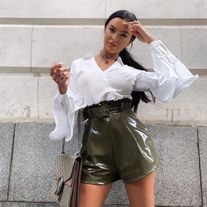 Potret Selebgram Cantik yang Tolak Tawaran Rp 1,8 M untuk Temani Pria Arab Potret Selebgram Cantik yang Tolak Tawaran Rp 1,8 M untuk Temani Pria Arab