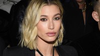 Banyak yang memuji penampilan model yang juga dikenal sebagai Hailey Bieber itu. Getty Images/Pascal Le Segretain