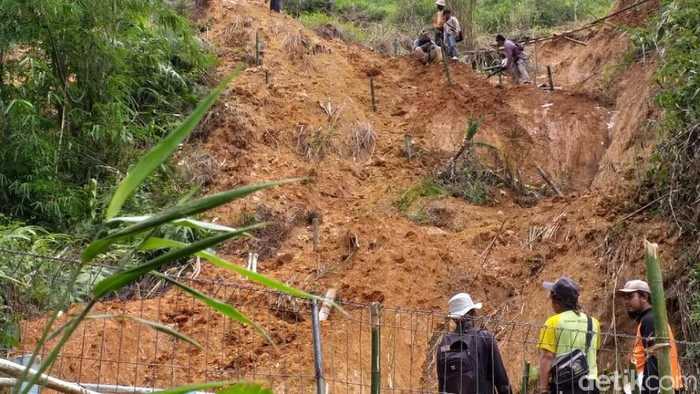 Lereng situs gunung padang Cianjur rawan longsor