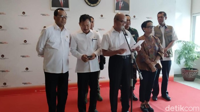 Menko PMK Muhadjir Effendy dalam konferensi pers (Wilda Hayatun Nufus/detikcom)