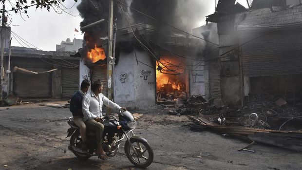 Hindu dan Muslim di India Bentrok, 38 Orang Tewas
