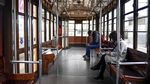 Penampakan Butik hingga Kafe di Kota Milan yang Sepi Imbas Corona