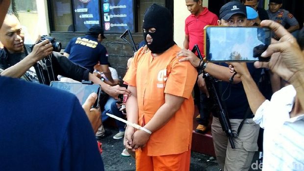 Kronologi Ayah Biadab Bunuh dan Buang Mayat Delis ke Gorong-gorong