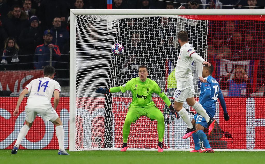 Lucas Tousart LYON, FRANCE - FEBRUARY 26: Lucas Tousart of Olympique Lyon scores his team's first goal during the UEFA Champions League round of 16 first leg match between Olympique Lyon and Juventus at Parc Olympique on February 26, 2020 in Lyon, France. (Photo by Catherine Ivill/Getty Images)