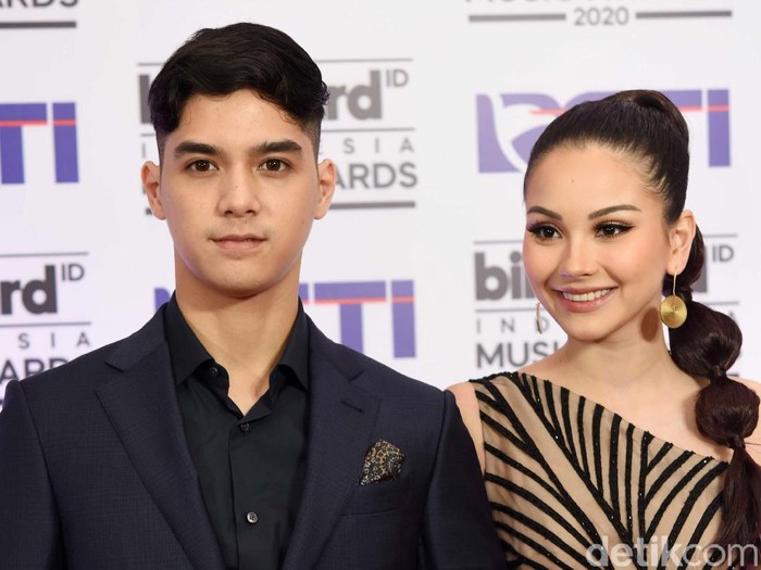Al Ghazali dan Alyssa Daguise saat ditemui di kawasan Kebon Jeruk.