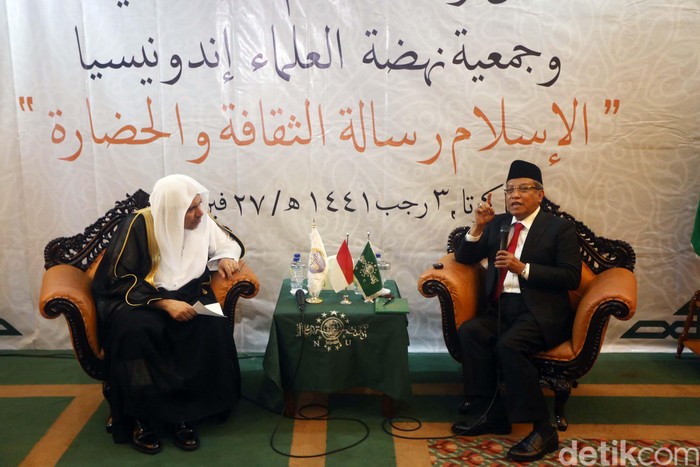 Sekjen Liga Muslim Dunia Puji Harmonisasi Beragama di Indonesia Sekjen Rabithah Alam Islami Syekh Muhammad bin Abdul Karim al-Issa menemui Ketum PBNU Said Aqil Siroj. Mereka berdialog soal harmonisasi beragama di Indonesia.