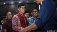 Sidang kali ini beragendakan mendengarkan keterangan saksi.