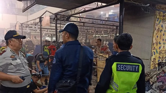 Kebakaran di lantai dasar Thamrin City