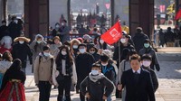 Di Seoul sendiri ada Gyeongbokgung Palace. Meski ramai virus Corona, aktivitas wisata tetap berjalan di Gyeongbokgung Palace. (AFP)
