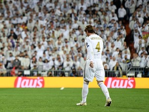 Sergio Ramos Dikartu Merah, Video TikTok-nya Jadi Ejekan